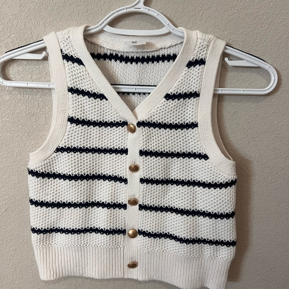 Abercrombie Kids Cream and Navy Knit Vest